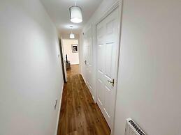 1-bed Apartment in Greater London Next to Station
