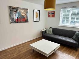 1-bed Apartment in Greater London Next to Station