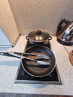 1 Bed Homey Two Floor Apartment - 200mbps Wi-fi!