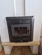 1 Bed Homey Two Floor Apartment - 200mbps Wi-fi!