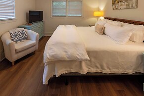 4 BR Sleeps 10 Near UGA & Downtown