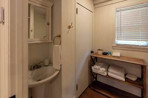 4 BR Sleeps 10 Near UGA & Downtown
