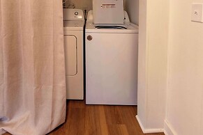 4 BR Sleeps 10 Near UGA & Downtown