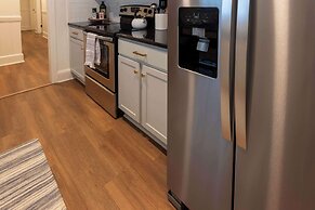 4 BR Sleeps 10 Near UGA & Downtown
