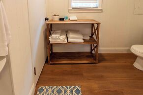 4 BR Sleeps 10 Near UGA & Downtown