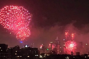 Modern + Spacious 2bd/2bath - Stunning City Views!