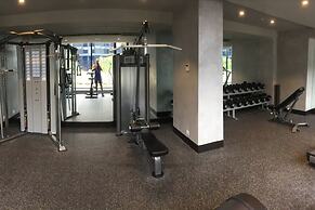 Modern + Spacious 2bd/2bath - Stunning City Views!