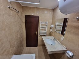 Mountain Paradise 2 - Quiet Cosy Studio - Balcony, Wifi