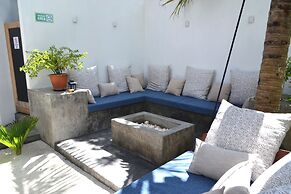 Athirige Boutique House