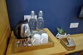 Athirige Boutique House