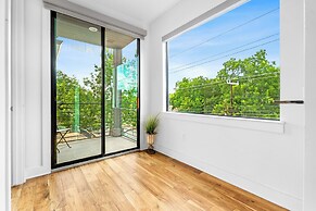 Walk to Restaurants & Entertainment on East Side