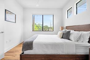 Walk to Restaurants & Entertainment on East Side