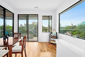 Walk to Restaurants & Entertainment on East Side