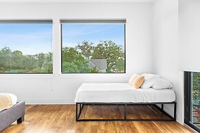 Walk to Restaurants & Entertainment on East Side