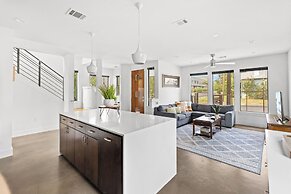 Walk to Restaurants & Entertainment on East Side