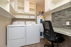 Phoenix Ix 1106 2 Bedroom Condo by Redawning