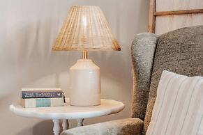 Cozy Pines Cabin - Quiet Relaxation!