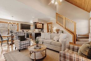 Cozy Pines Cabin - Quiet Relaxation!