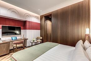 THE STEPS Hotel - by Eitch Collection