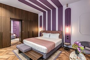 THE STEPS Hotel - by Eitch Collection