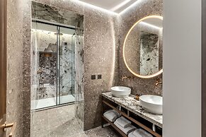 THE STEPS Hotel - by Eitch Collection