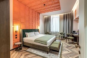 THE STEPS Hotel - by Eitch Collection