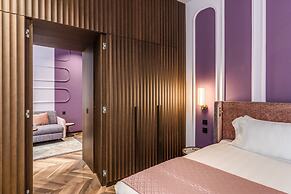 THE STEPS Hotel - by Eitch Collection