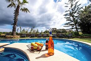 Villa Soldanis 6 Bedroom Villa With Private Pool