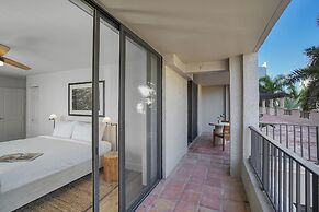 Tucker at Gables Grand Plaza Miami