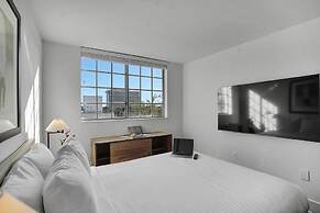 Tucker at Gables Grand Plaza Miami