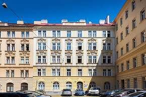 Exclusive 3 bedrooms apatment in Prague