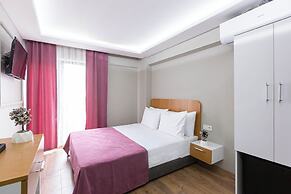 Ria Suites Hotel
