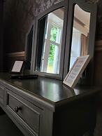 Mulgrave Country Cottage