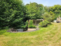 Mulgrave Country Cottage