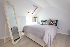 Hidden Gem Minutes From Heathrow Airport