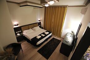 Shepherd Plaza Hotel