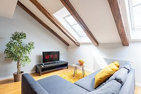 Modern 3 bedrooms apartment with AC