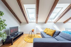 Modern 3 bedrooms apartment with AC