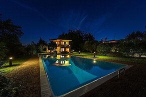 Villa dei Salici con Piscina by Wonderful Italy