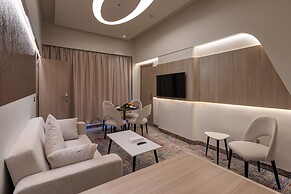 Mirage Hotel & Conference Center