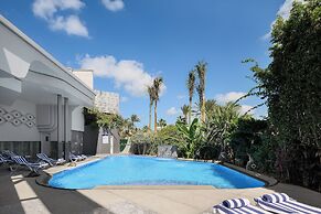 Mirage Hotel & Conference Center