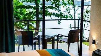 Serendipity Lake - Hikkaduwa