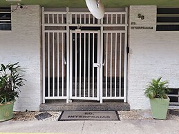 Lindo Apto entre Botafogo e Copacabana