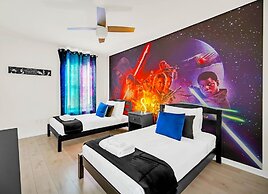 Lake View Getaway: Pool, Game Room, Theming!