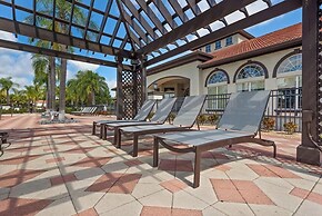 Lake View Getaway: Pool, Game Room, Theming!