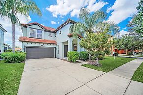 Lake View Getaway: Pool, Game Room, Theming!