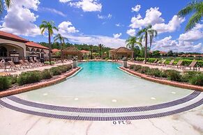 Lake View Getaway: Pool, Game Room, Theming!