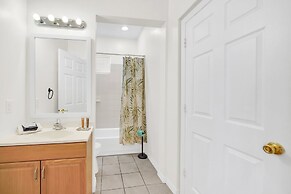 Lake View Getaway: Pool, Game Room, Theming!