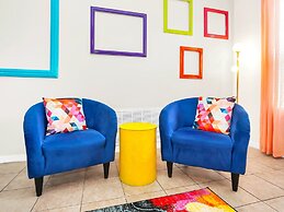 Lake View Getaway: Pool, Game Room, Theming!