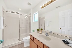 Lake View Getaway: Pool, Game Room, Theming!